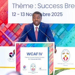 À Lomé, le Forum UK-WCAF réunit plus de 600 décideurs pour renforcer les partenariats Royaume-Uni–Afrique francophone. Le Togo au cœur des ambitions économiques régionales.