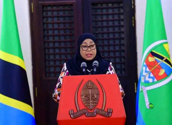 Tanzanie : Polémique autour de la Présidente Samia Suluhu Hassan après avoir nommé sa fille et son gendre. Les critiques dénoncent un risque de népotisme.