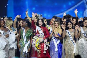 La Mexicaine Fátima Bosch est Miss Univers 2025.  Parcours inspirant d'une humanitaire dont la victoire a été forgée par un "walk-out" historique et des controverses en Thaïlande.