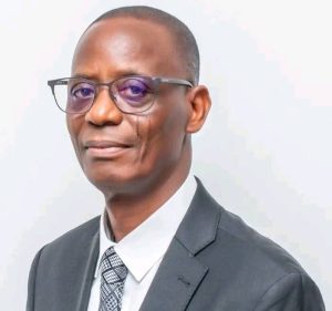 UEMOA : Kossi Tenou nommé Président de l'Autorité des Marchés Financiers (AMF-UMOA). Le Conseil des ministres a officialisé cette décision en remplacement de Badanam Patoki.