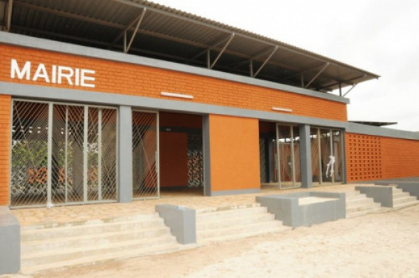 Lors de la Journée nationale de la commune togolaise 2025, élus et partenaires discutent des défis et solutions pour renforcer la trésorerie locale et accélérer la décentralisation