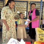 À Lomé, la Commune Golfe 2 et l'ONG Hope Actions offrent des vies aux enfants handicapés du centre ENVOL. Un geste de solidarité fort pour un Noël inclusif.