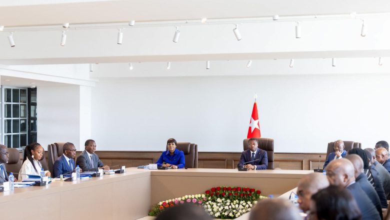 Le Togo crée la HATIC, une nouvelle autorité chargée de contrôler les déclarations de biens, prévenir les conflits d’intérêts et moderniser la lutte anticorruption, tandis que la régulation des médias évolue avec la HARC.