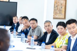 Des investisseurs chinois visitent Kara pour lancer un parc industriel. Le projet, aligné sur le FOCAC 2024, vise à accélérer la décentralisation économique du Togo et créer des milliers d'emplois.