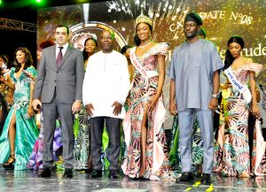 Angèle Prudence Eyou, étudiante en comptabilité, est Miss Togo 2026. Son sacre à Lomé récompense l'alliance de la beauté et de l'éloquence, ouvrant la voie à son projet d'autonomisation des jeunes filles.