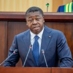 Analyse du premier discours sur l'état de la nation de Faure Gnassingbé sous la Ve République togolaise. Un appel à l'unité confronté au scepticisme de l'opposition et de la rue.