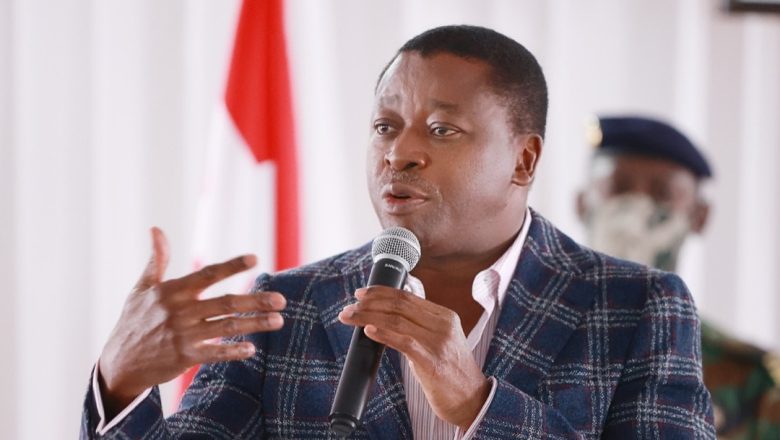 Faure Gnassingbé confirme son rôle de médiateur clé en Afrique de l’Ouest. Après le Mali, la Guinée et le Burkina, le président togolais prend la tête d’une mission tripartite pour tenter de sortir la Guinée-Bissau de son chaos politique. Tous les regards se tournent vers Lomé.