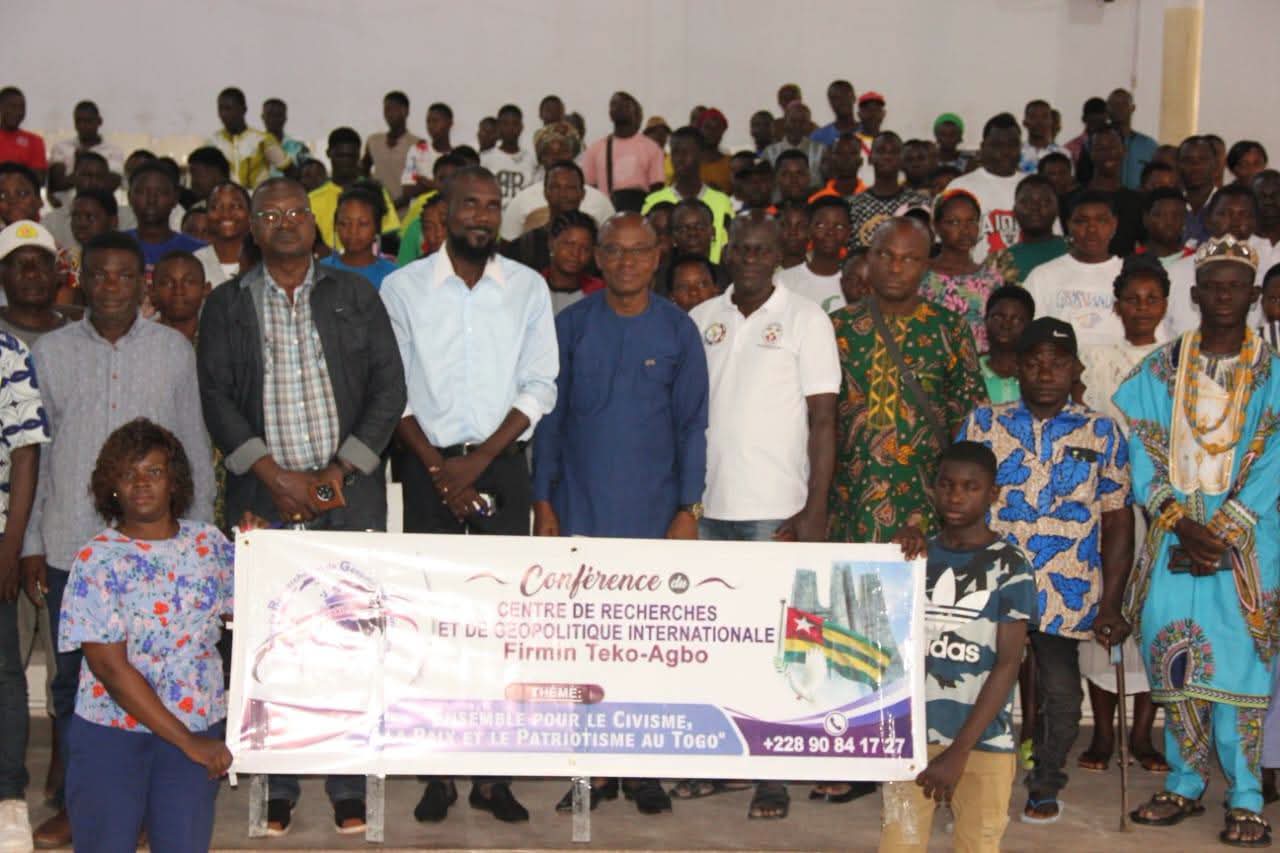 Ogou 1 : une conférence pour éveiller le civisme de sa jeunesse