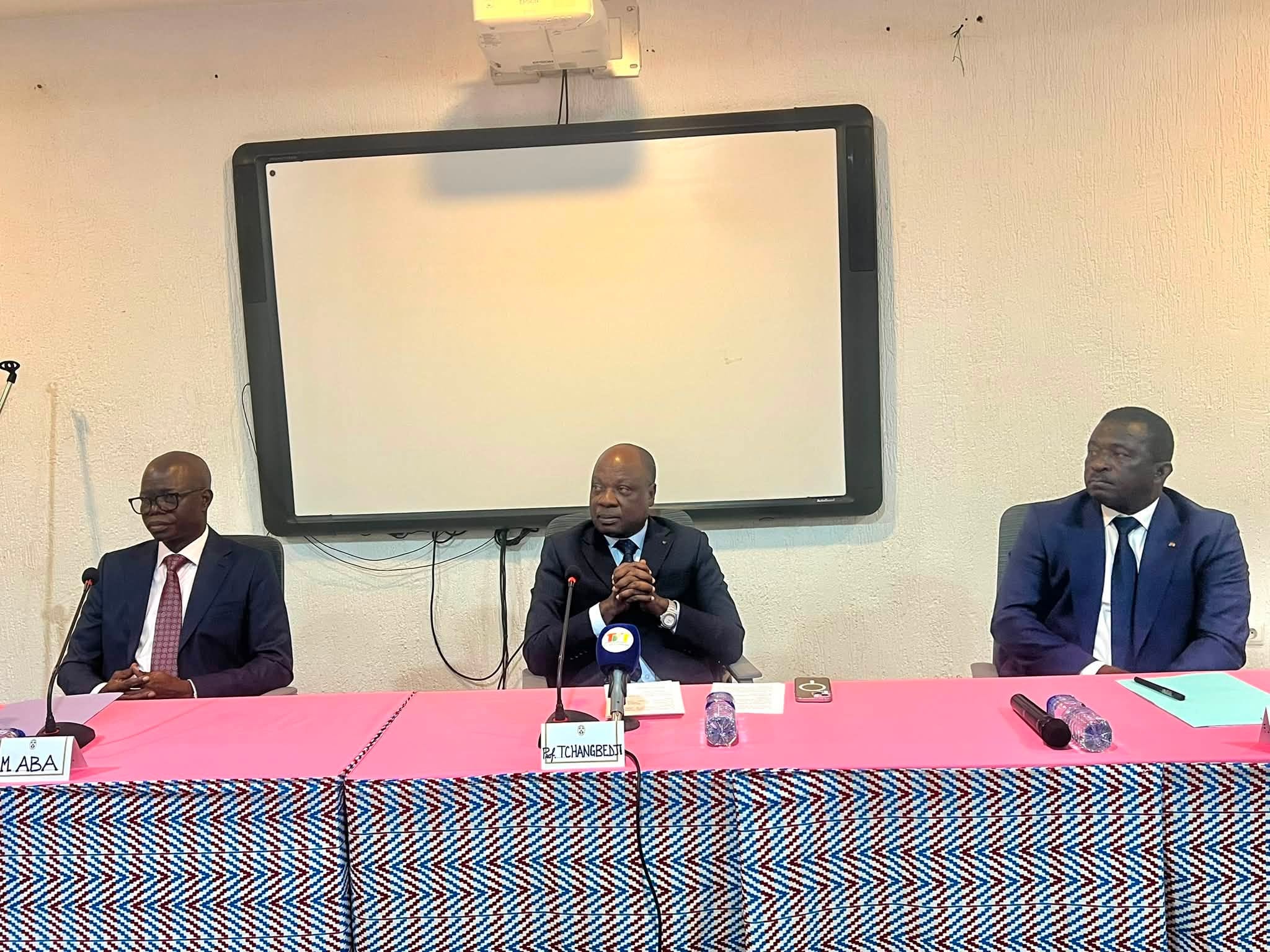 Togo : la HAPLUCIA prépare 9 outils pour enseigner l’intégrité à l’université